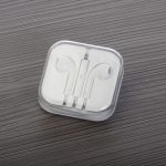 Fone-de-Ouvido-Estereo-com-Microfone-BRANCO-134d1-1627494259