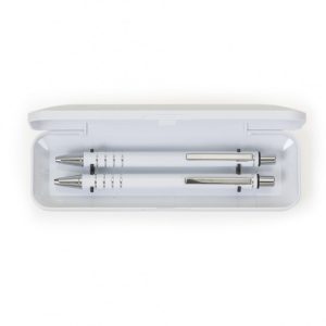 Medidas aproximadas para gravação (CxL): Estojo 2,8 cm x 4,3 cm – Caneta/Lapiseira 4 cm x 0,7 cm Tamanho total aproximado (CxL): Estojo 16,5 cm x 5cm – Caneta/Lapiseira 13,5 cm x 1,2 cm Peso aproximado (g): 62