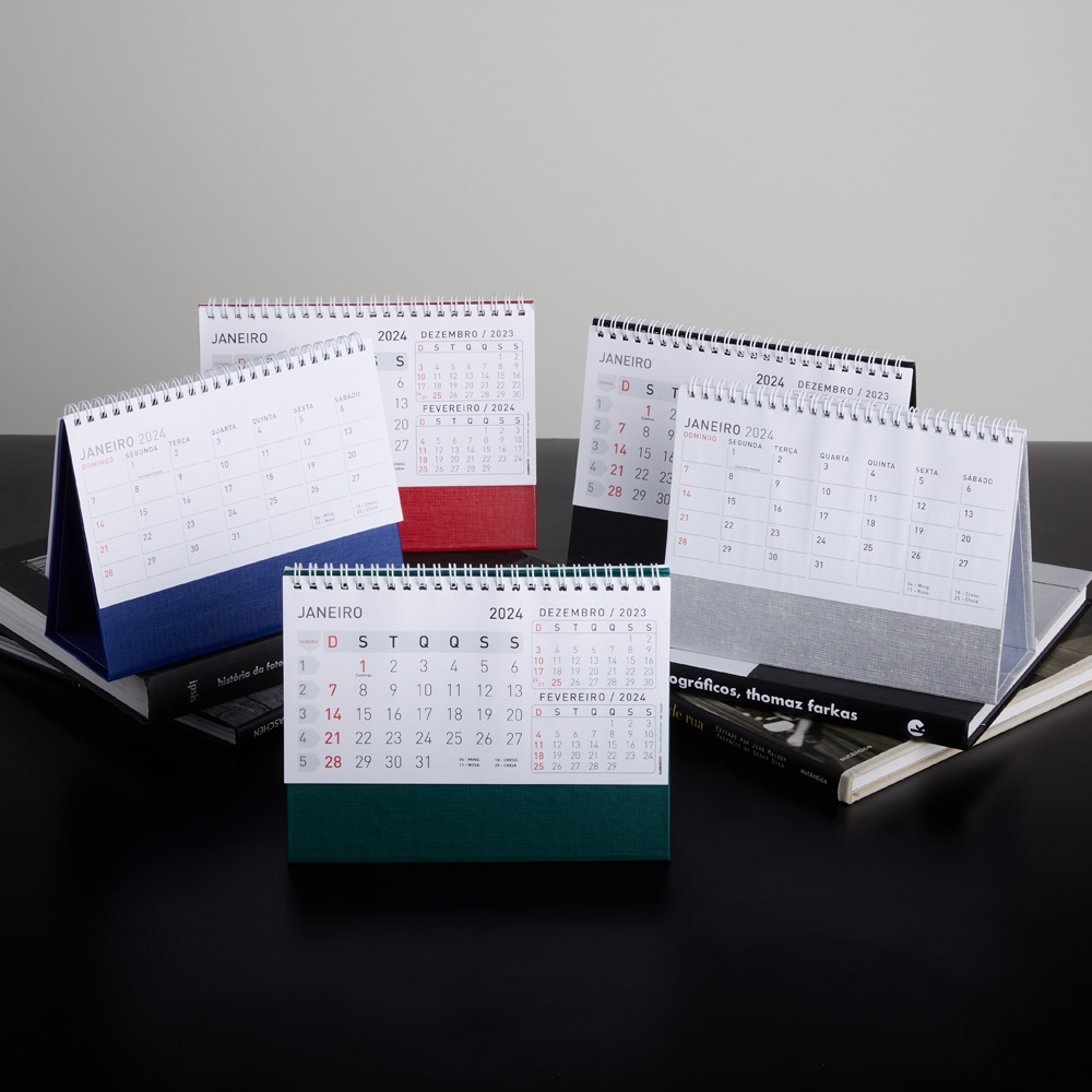 Calendário de Mesa 2027 Personalizado